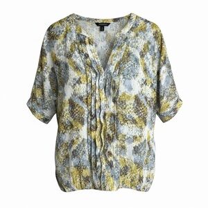 Banana Republic NWT Floral Print Pleated Front Shirt Sleeve Blouse Small Blue